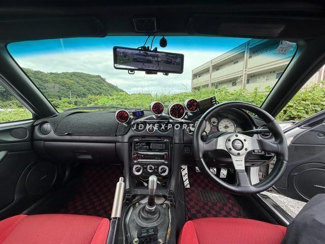 Mazda Roadster 2000 thumbnail 2