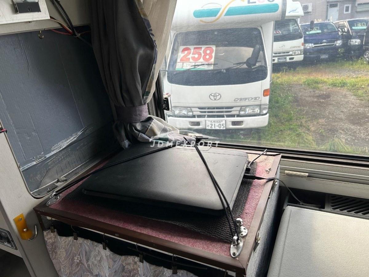 Mitsubishi Delica Truck 1995 thumbnail 37