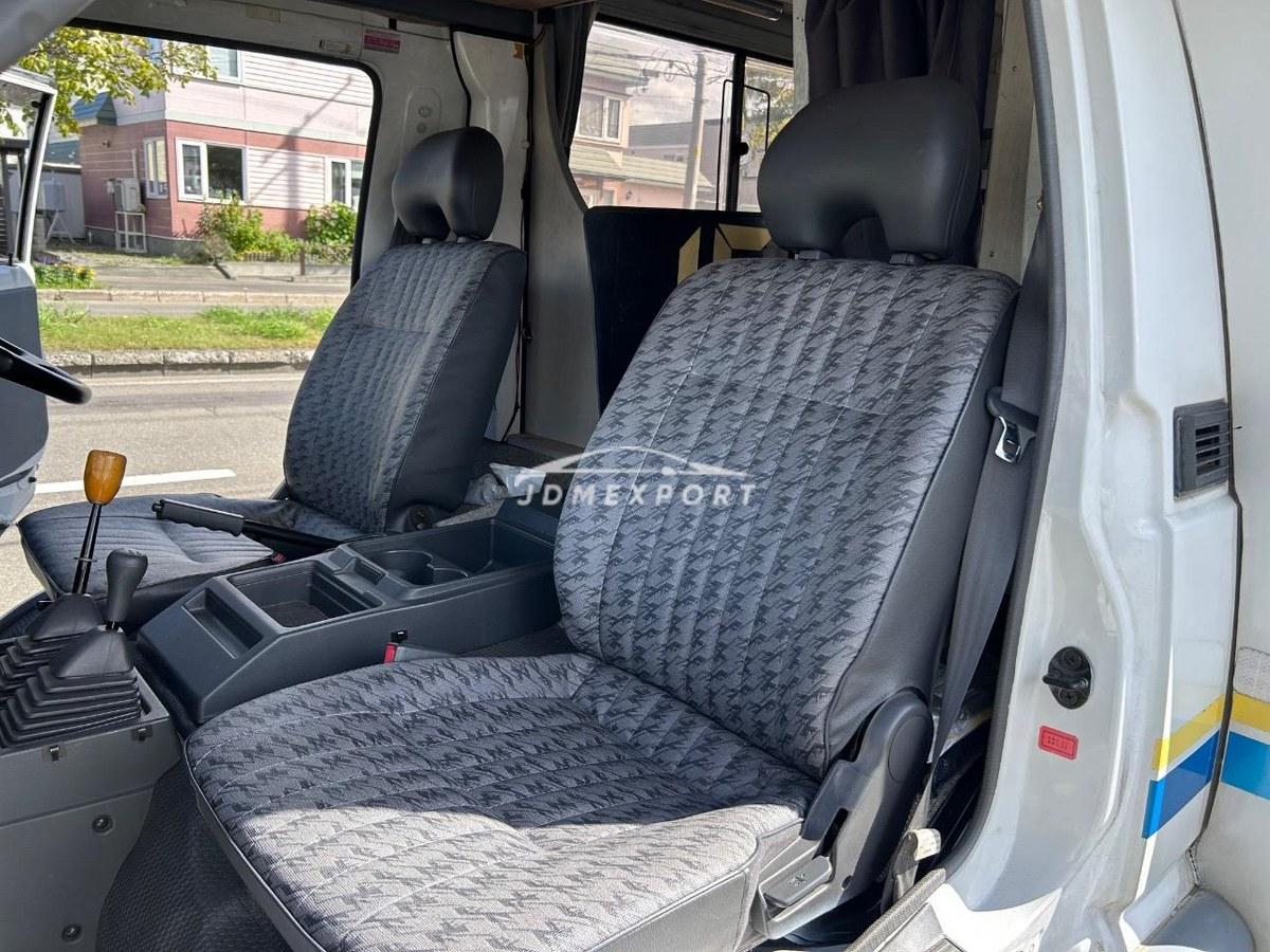 Mitsubishi Delica Truck 1995 thumbnail 19