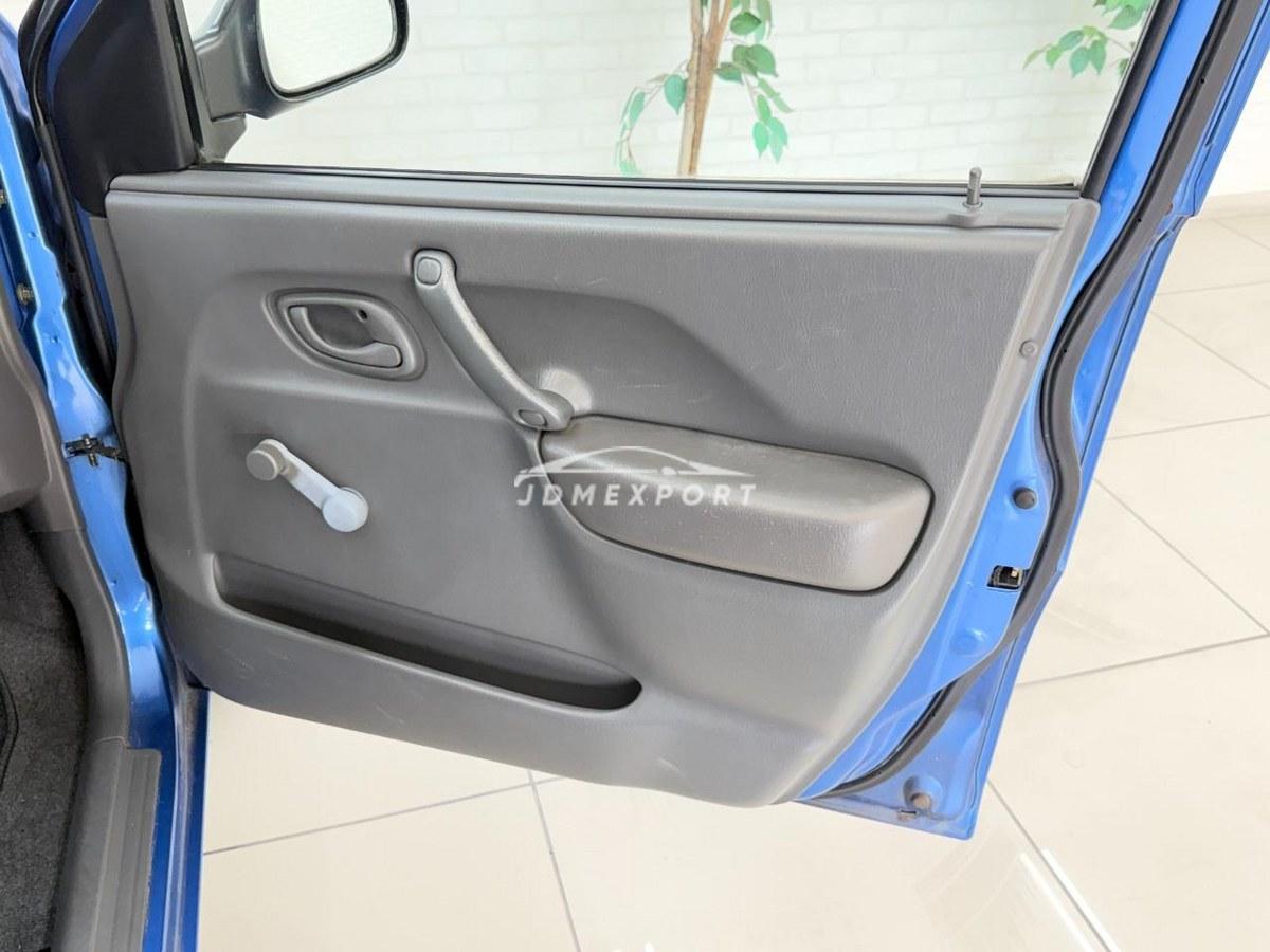 Suzuki Swift 2002 thumbnail 54