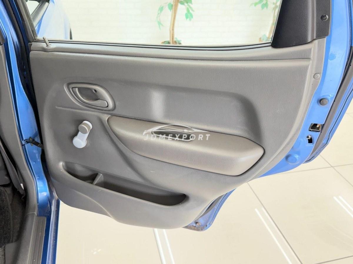 Suzuki Swift 2002 thumbnail 56