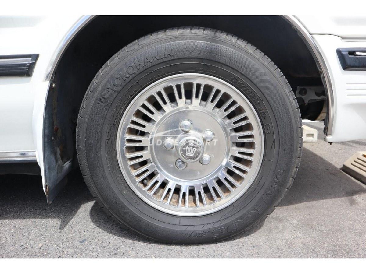 Toyota Crown 1985 thumbnail 16