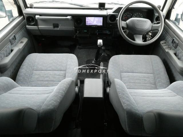 Toyota Land Cruiser 70 2000 thumbnail 18