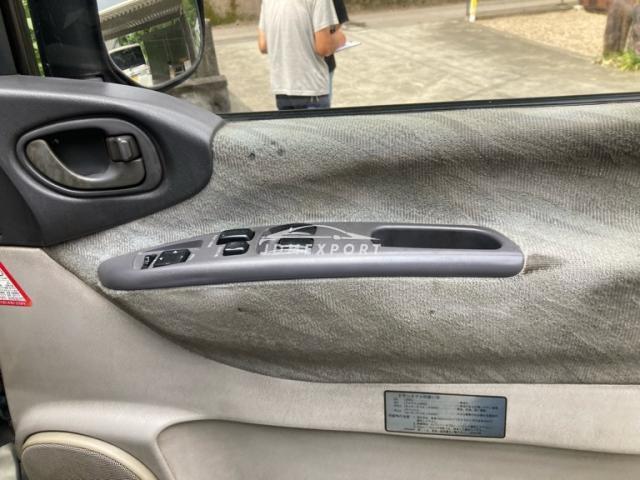 Mitsubishi Delica Spacegear 1994 thumbnail 15