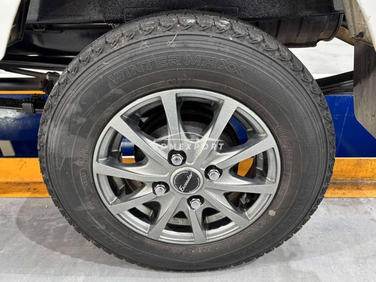 Suzuki Carry Truck 2000 thumbnail 18