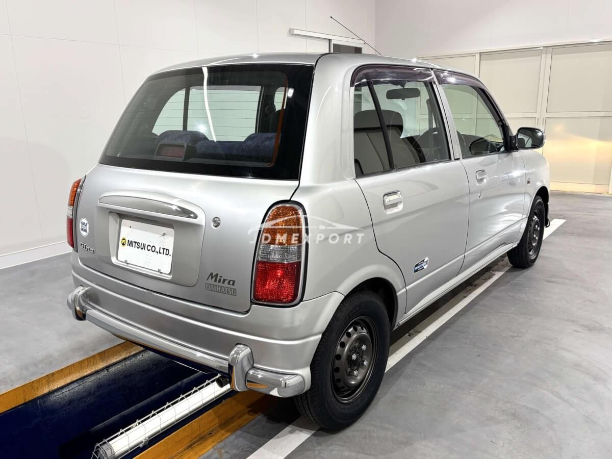 Daihatsu Mira Gino 2001 thumbnail 6