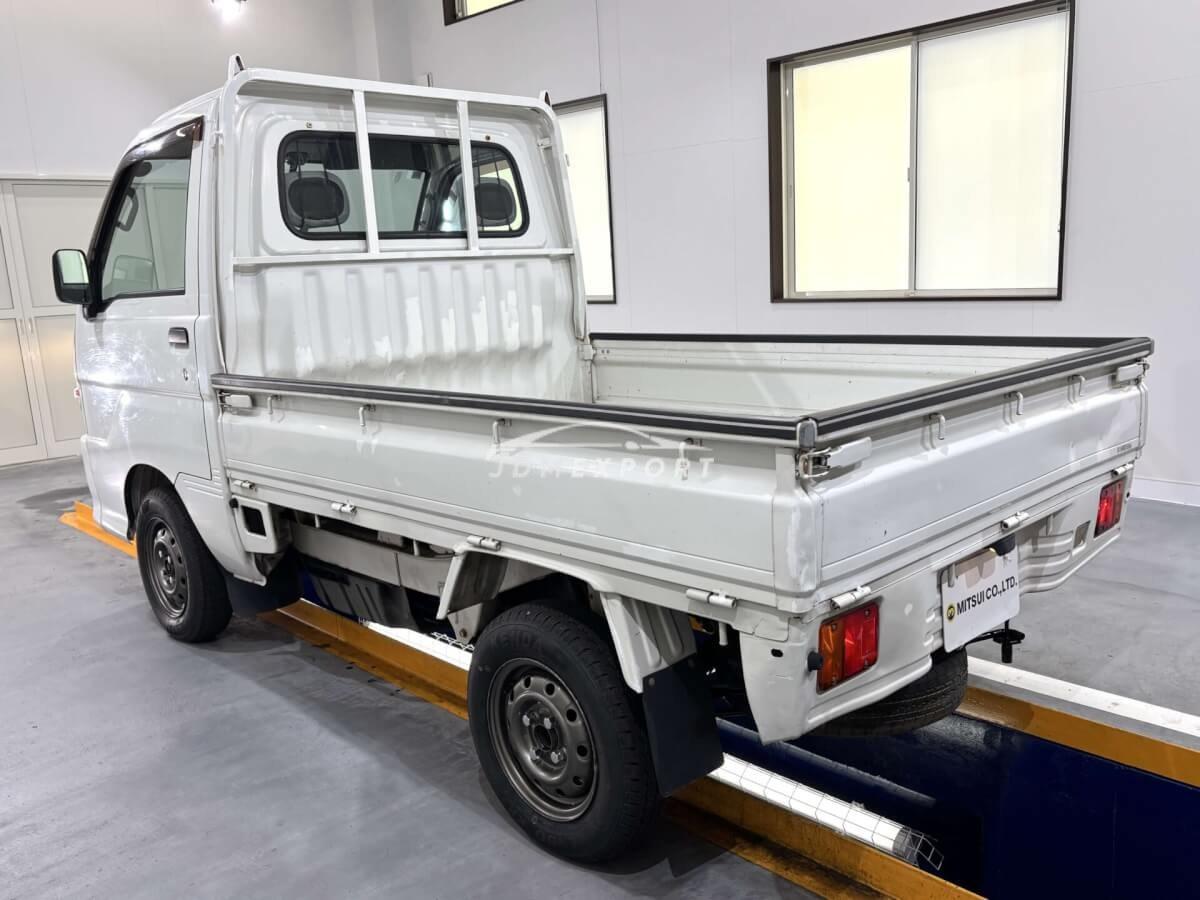 Daihatsu Hijet Truck 2001 thumbnail 4