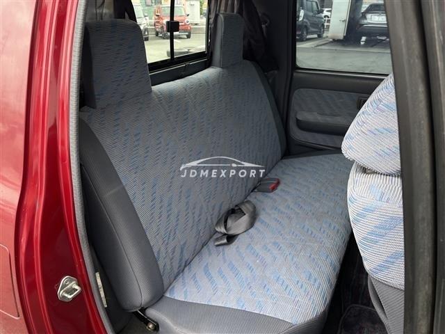 Toyota Hilux 2000 thumbnail 24