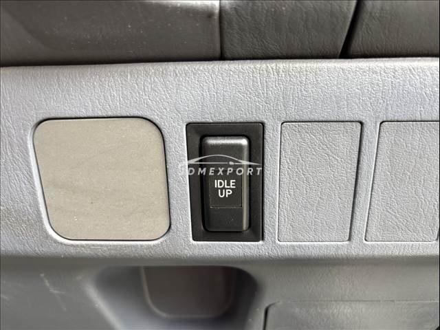 Toyota Land Cruiser Prado 2000 thumbnail 16