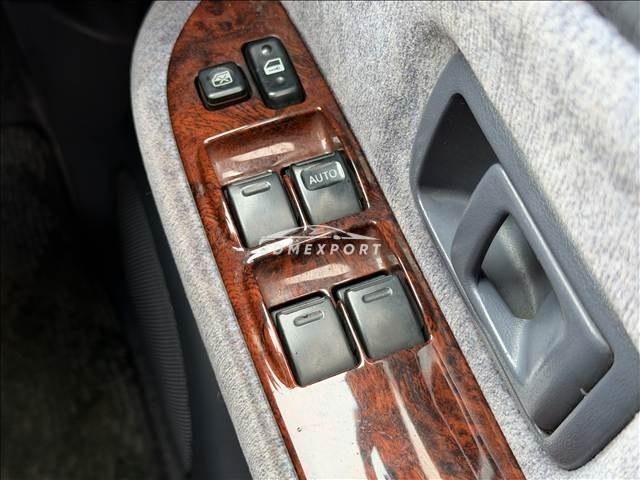 Toyota Land Cruiser Prado 2000 thumbnail 27