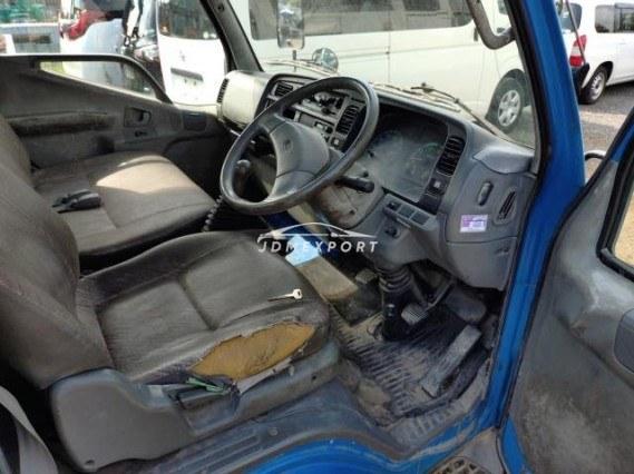 Mitsubishi Fuso Canter 1996 thumbnail 8
