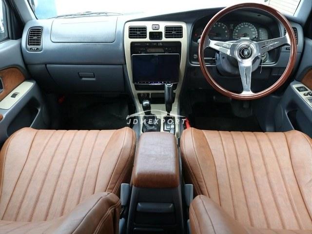 Toyota Hilux Surf 2000 thumbnail 14