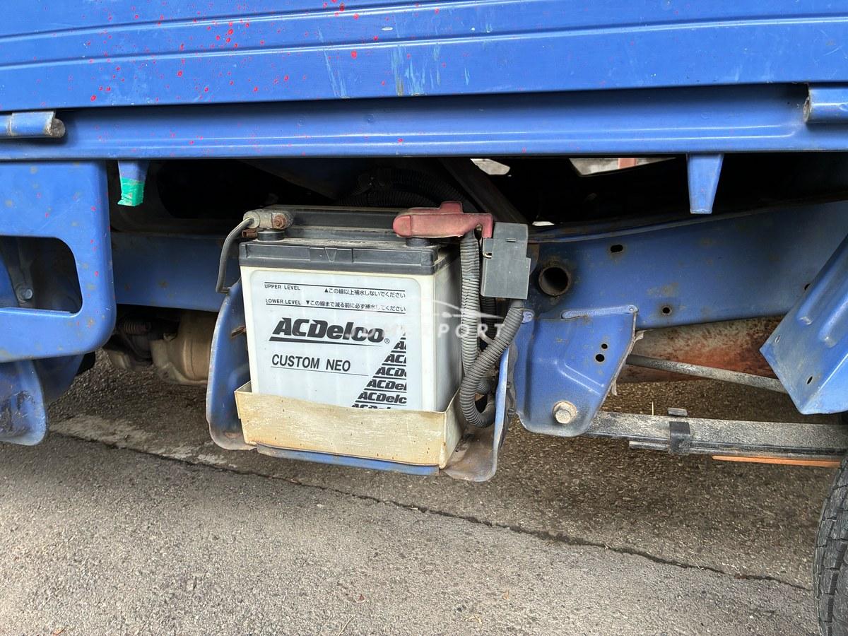 Mitsubishi Minicab Truck 2000 thumbnail 50