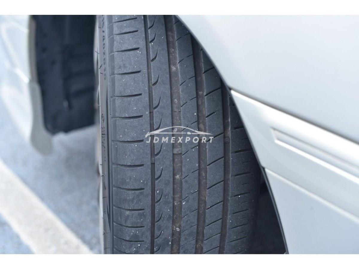 Toyota Crown Estate 2000 thumbnail 25