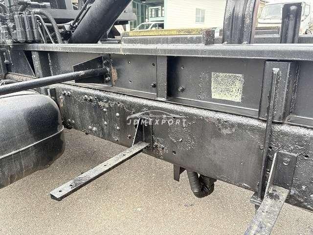 Mitsubishi Fuso Fighter 2001 thumbnail 21