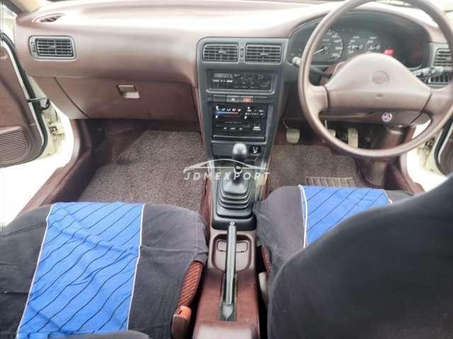Nissan Sunny 1990 thumbnail 5