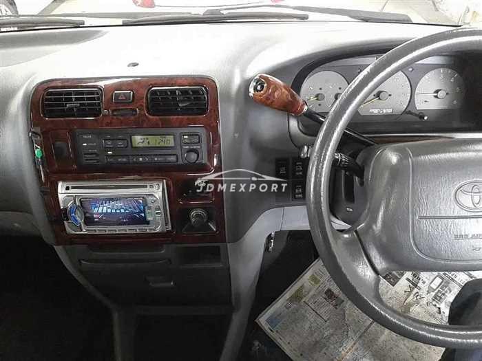 Toyota Granvia 1997 thumbnail 10
