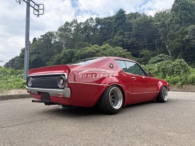 Nissan Skyline Coupe 1973 thumbnail 9