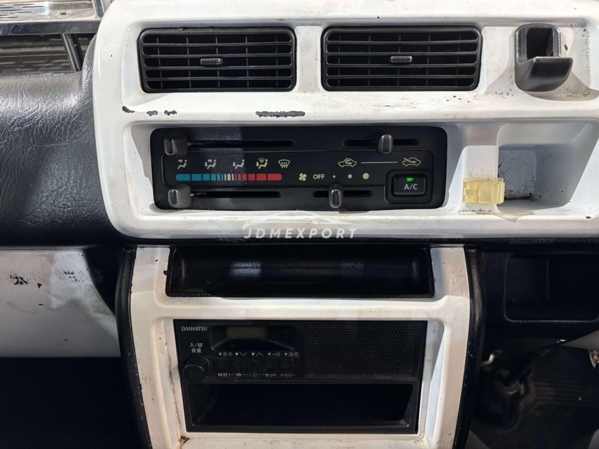 Daihatsu Hijet Truck 1999 thumbnail 14