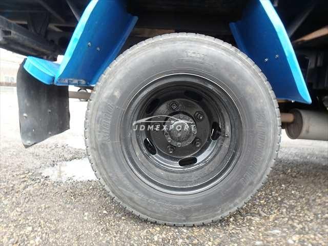 Mitsubishi Fuso Canter 1995 thumbnail 38