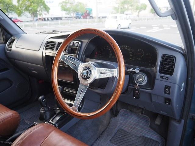 Toyota Hilux Surf 1998 thumbnail 3