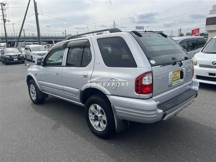 Isuzu Wizard 2000 thumbnail 4