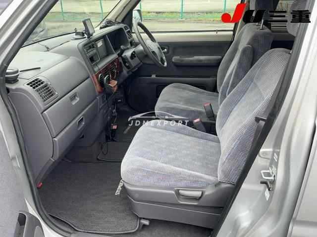 Honda stepwagon 1999 thumbnail 4