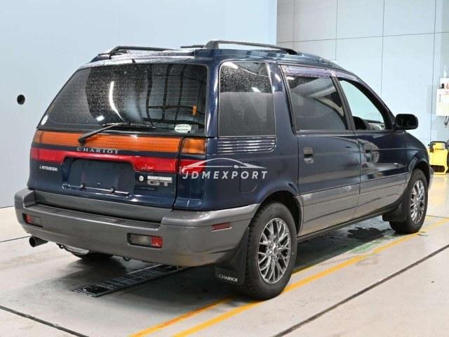 Mitsubishi Chariot 1997 thumbnail 2