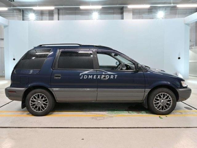 Mitsubishi Chariot 1997 thumbnail 4