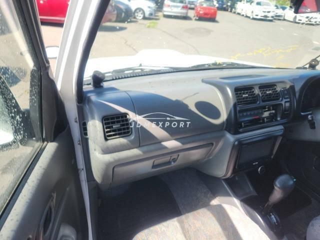 Suzuki Jimny 1999 thumbnail 17