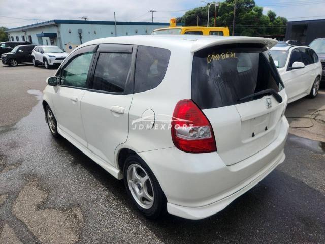 Honda Fit 2001 thumbnail 14