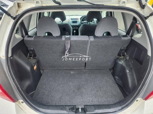 Honda Fit 2001 thumbnail 18