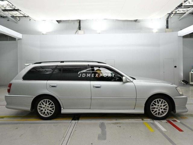 Toyota Crown Estate 2002 thumbnail 4