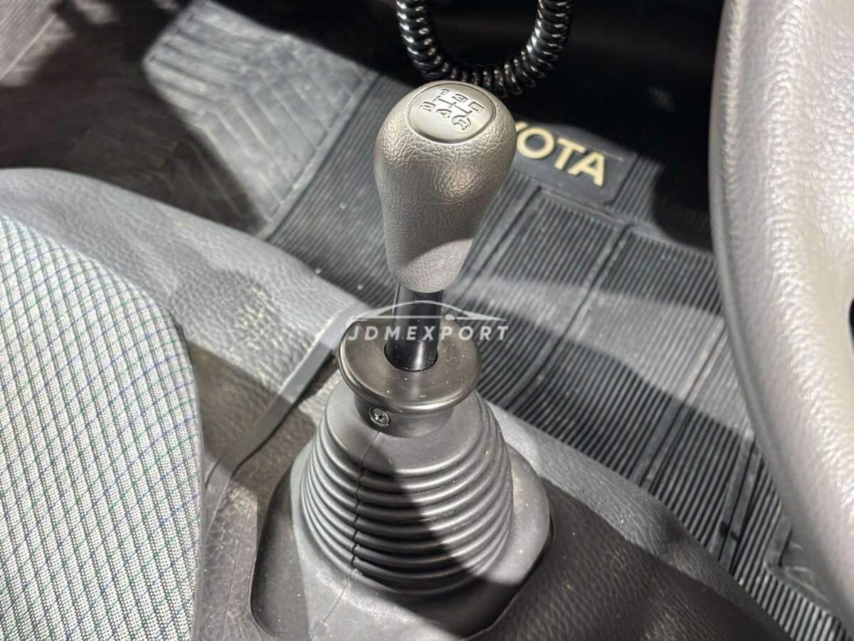 Toyota Hiace Truck 1995 thumbnail 16