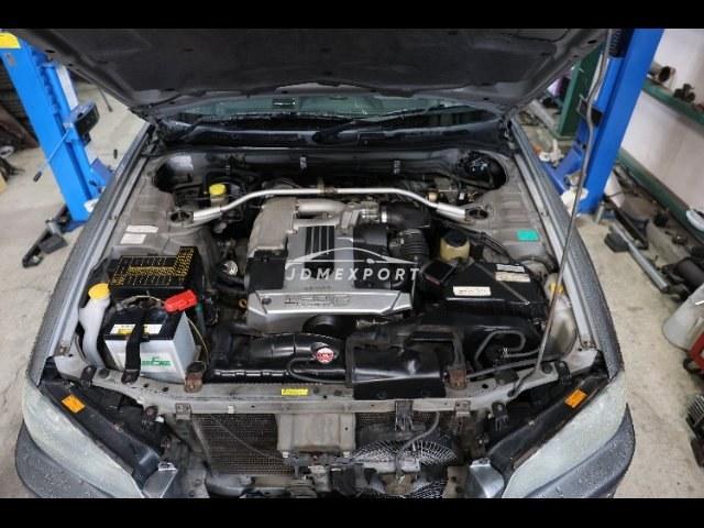 Nissan Skyline 2000 thumbnail 9
