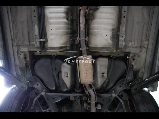 Nissan Skyline 2000 thumbnail 11