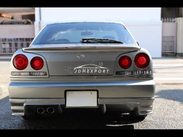 Nissan Skyline 2000 thumbnail 2