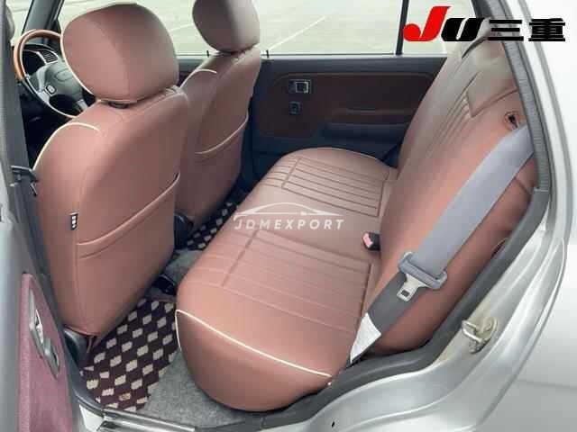 Daihatsu Mira Gino 2000 thumbnail 4