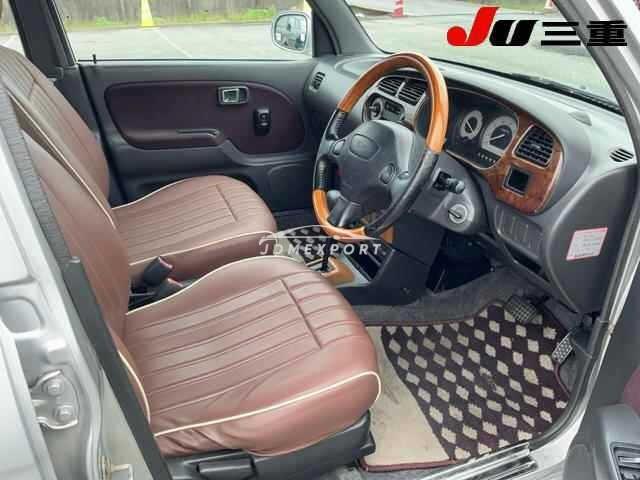 Daihatsu Mira Gino 2000 thumbnail 8