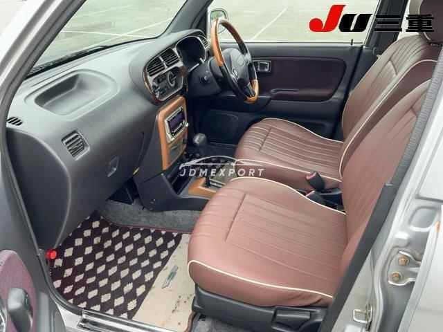 Daihatsu Mira Gino 2000 thumbnail 7