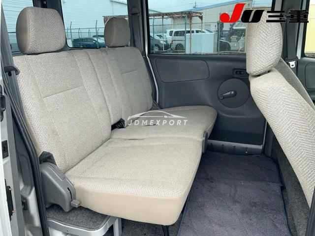 Mitsubishi Town Box 2001 thumbnail 9