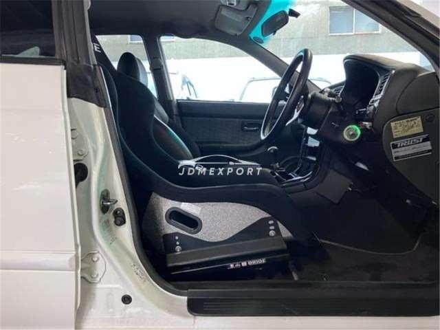 Subaru Legacy B4 2000 thumbnail 29