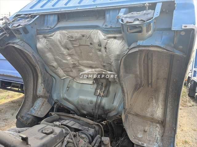 Mitsubishi Fuso Canter 1999 thumbnail 9