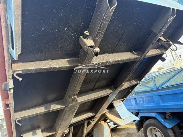 Mitsubishi Fuso Canter 1999 thumbnail 11