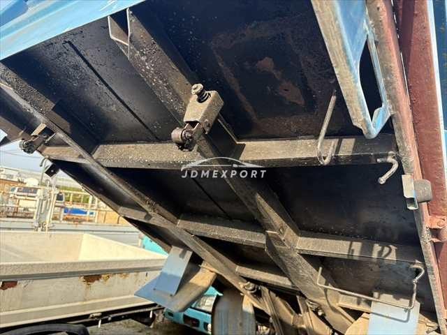 Mitsubishi Fuso Canter 1999 thumbnail 10