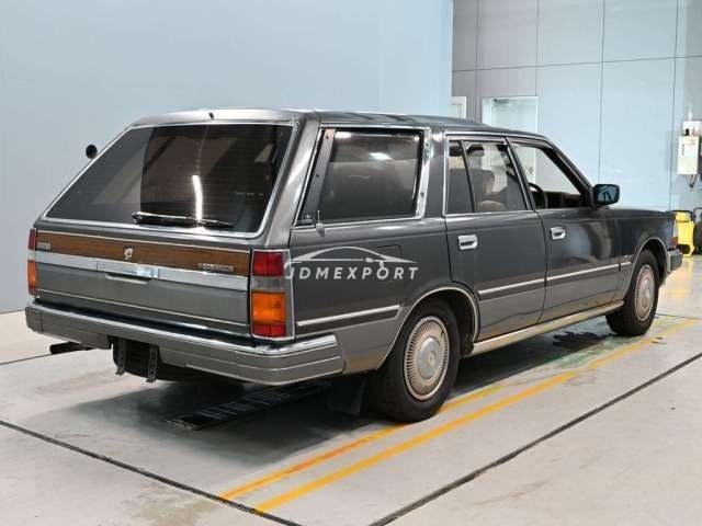 Nissan Gloria Wagon 1995 thumbnail 2