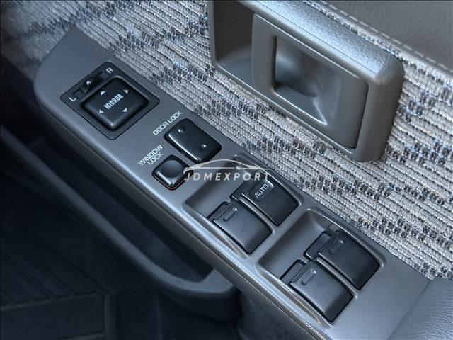 Toyota Hilux Pick Up 1997 thumbnail 26