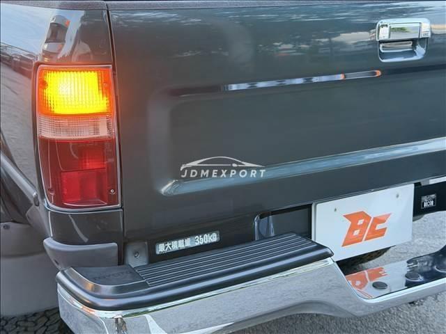 Toyota Hilux Pick Up 1997 thumbnail 35