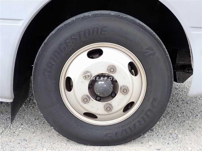 Mitsubishi Fuso Rosa Bus 1996 thumbnail 24