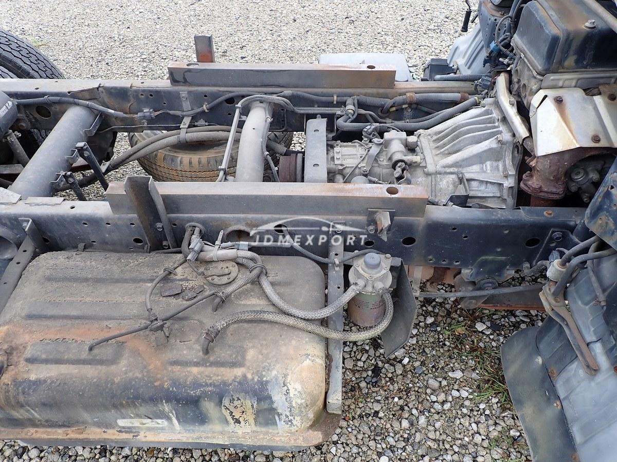 Mitsubishi Fuso Canter 2000 thumbnail 47